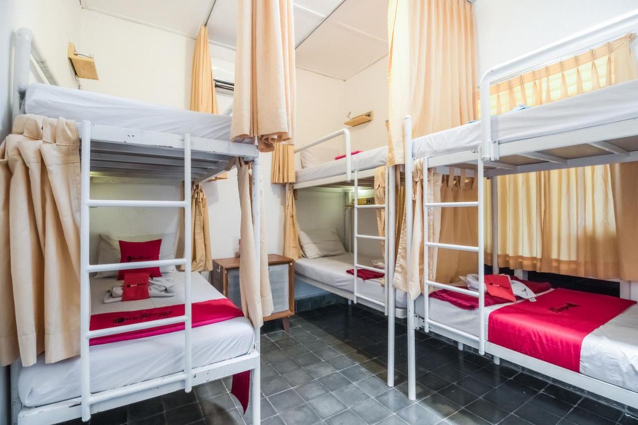 Reddoorz Hostel @ Kotagede Yogyakarta Buitenkant foto