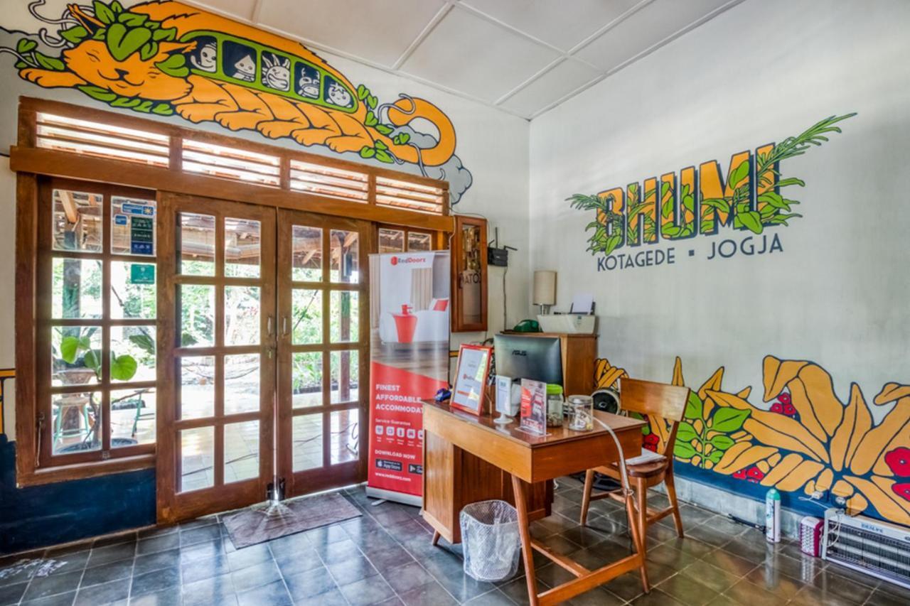 Reddoorz Hostel @ Kotagede Yogyakarta Buitenkant foto