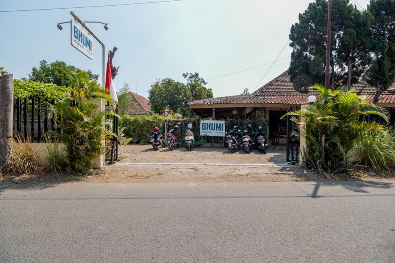 Reddoorz Hostel @ Kotagede Yogyakarta Buitenkant foto