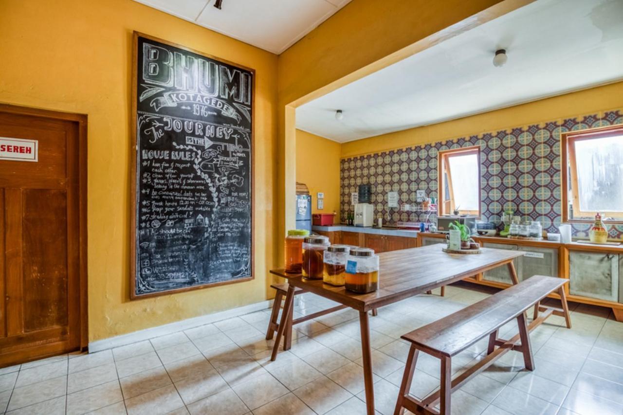 Reddoorz Hostel @ Kotagede Yogyakarta Buitenkant foto